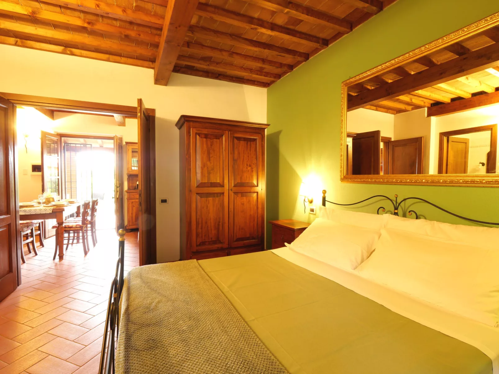 Il Lago-Inside