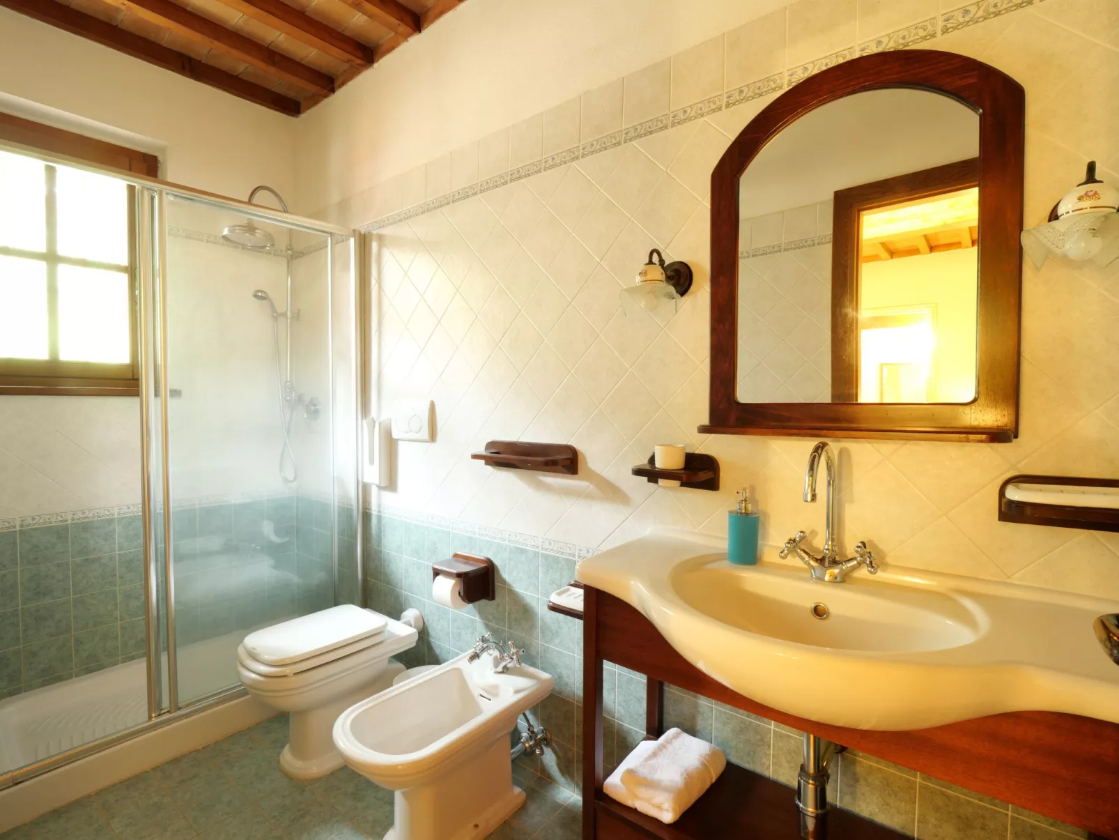 Il Lago-Inside