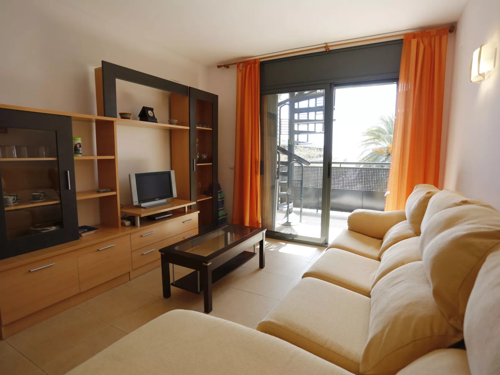 Mar Cambrils-Inside