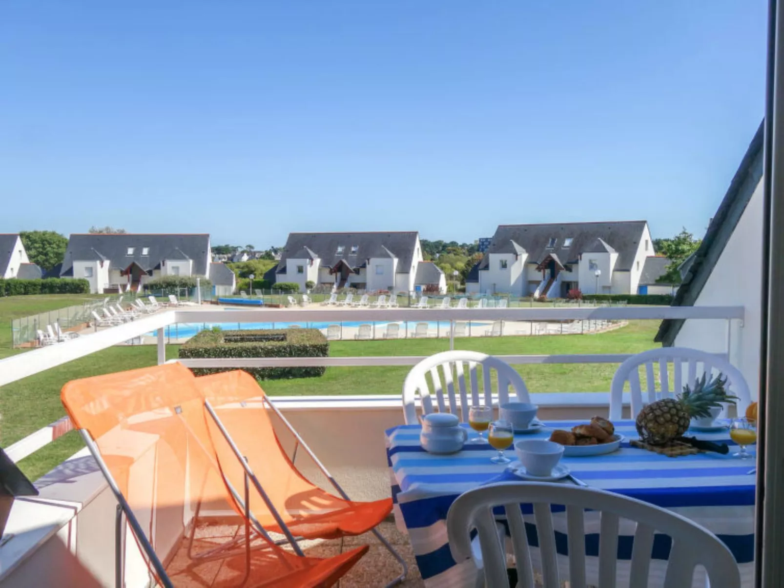 Domaine des Tadornes-Outside