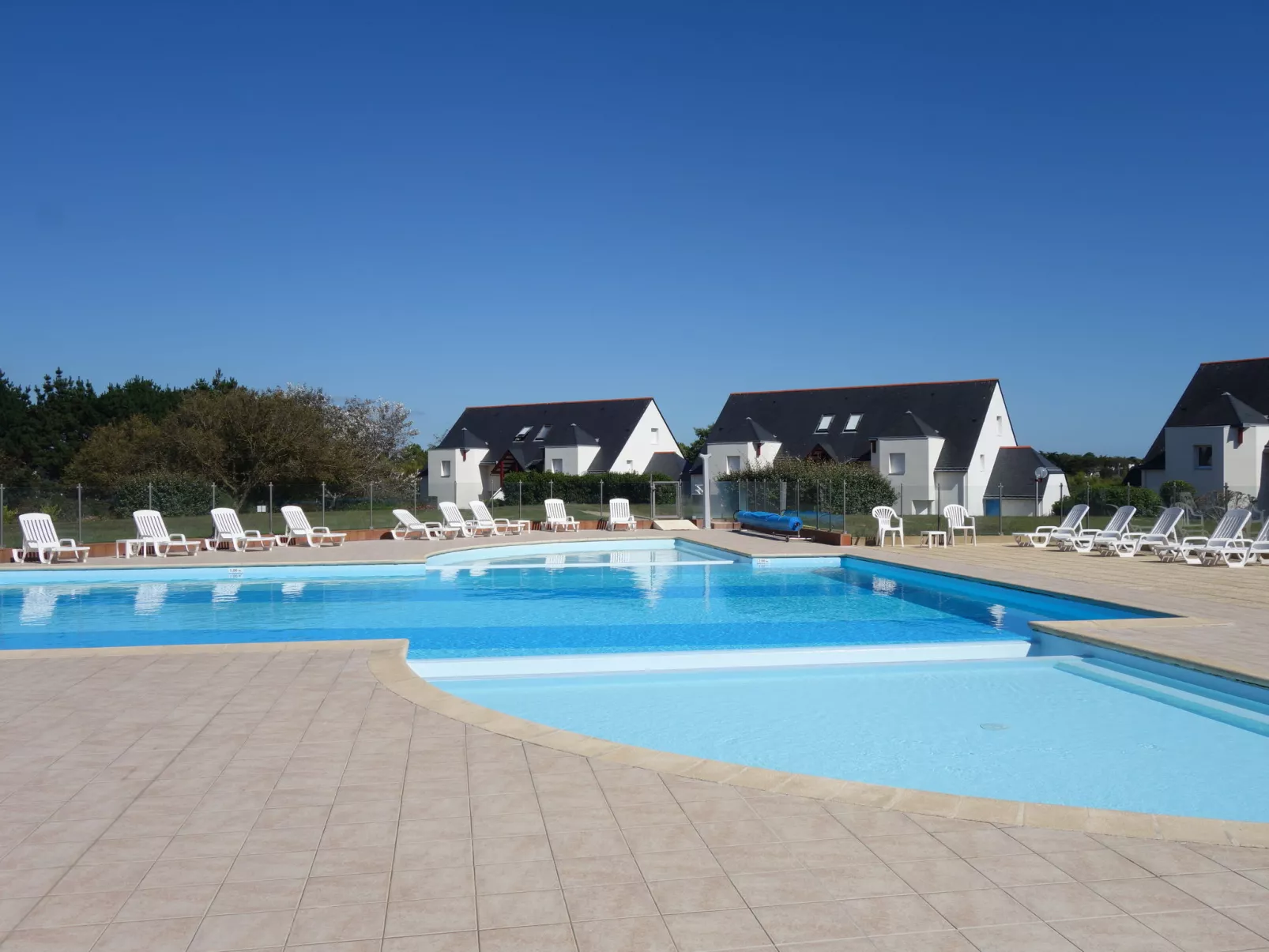 Domaine des Tadornes-Outside