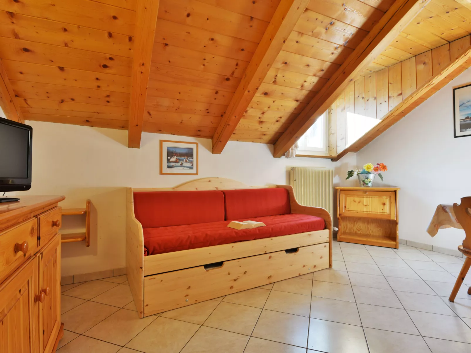 Apt 32-Inside