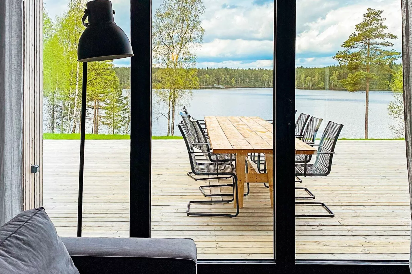 Modern Lakeside Retreat-By Traum-Indoor