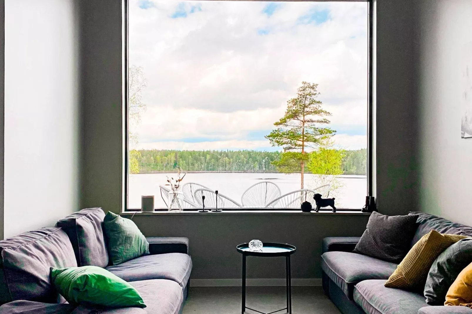 Modern Lakeside Retreat-By Traum-Indoor