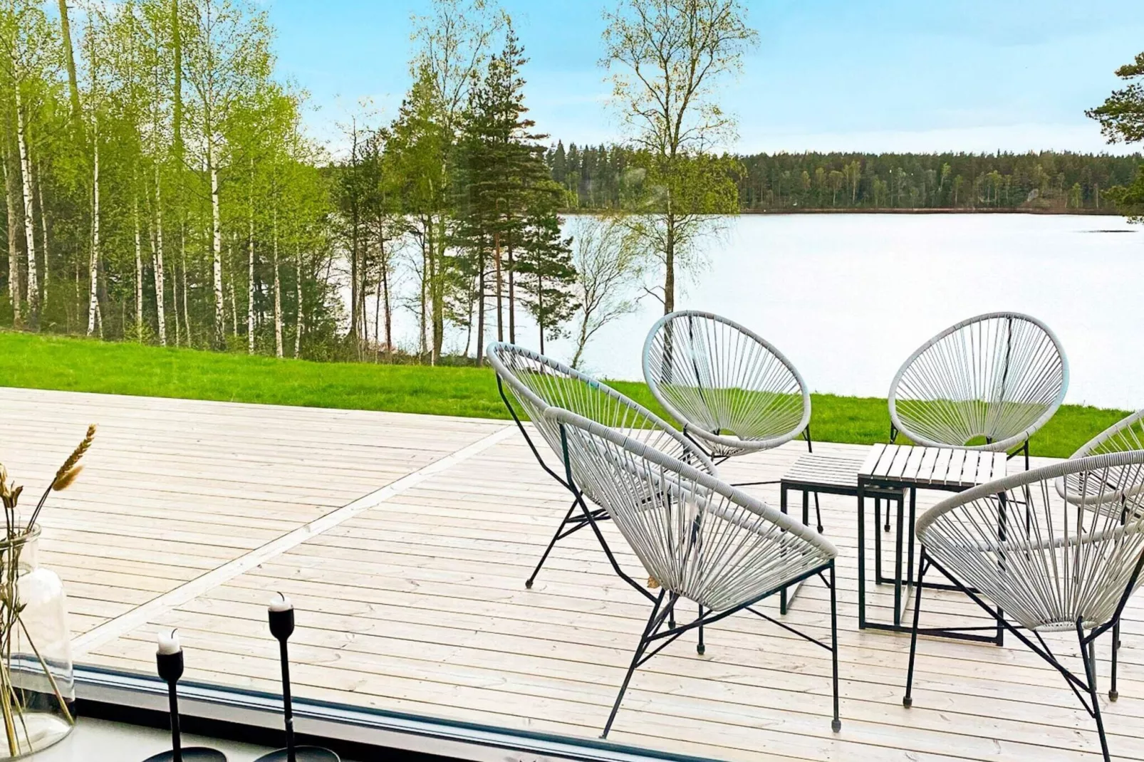 Modern Lakeside Retreat-By Traum-Indoor
