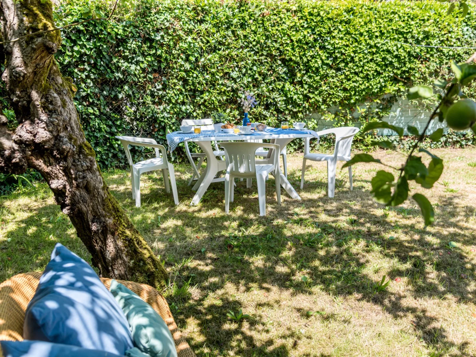 Le Rivage-Outside