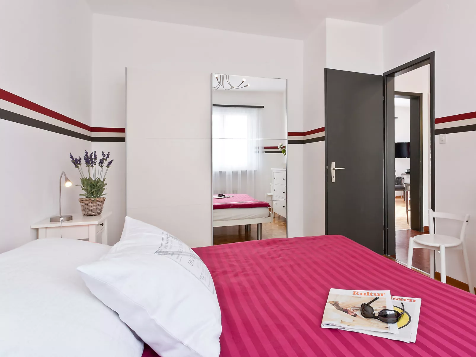 Large Suite-Inside