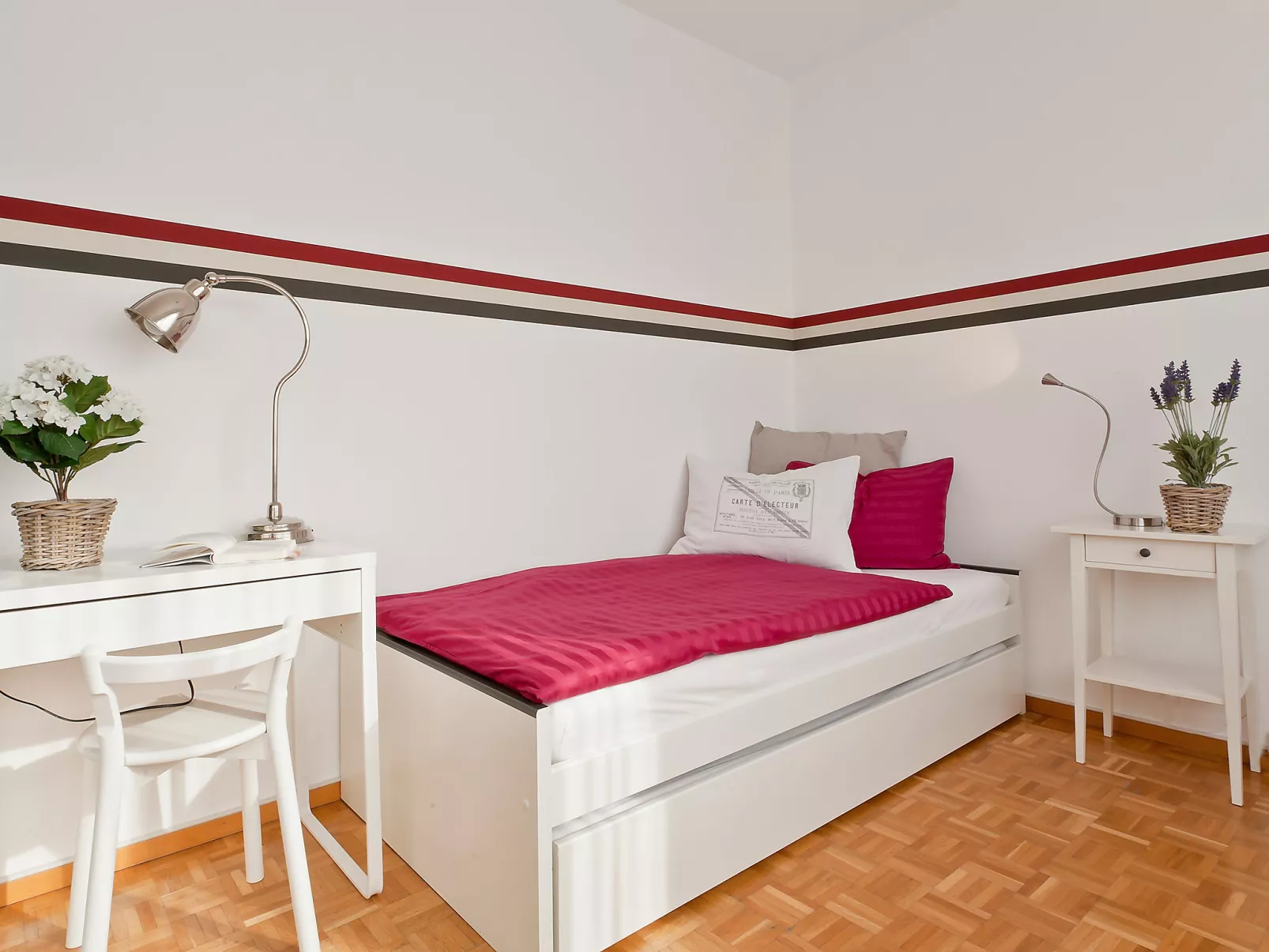 Large Suite-Inside