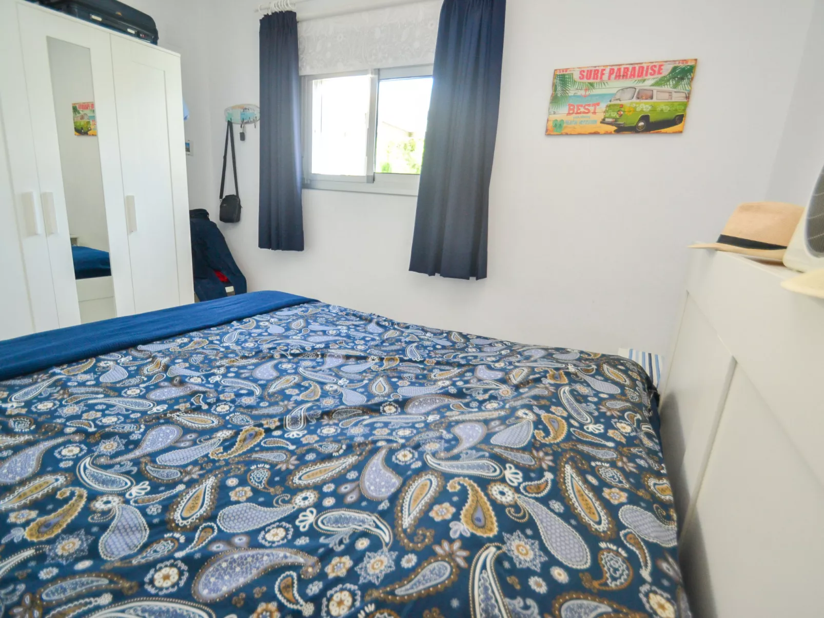 Layes Cambrils-Inside