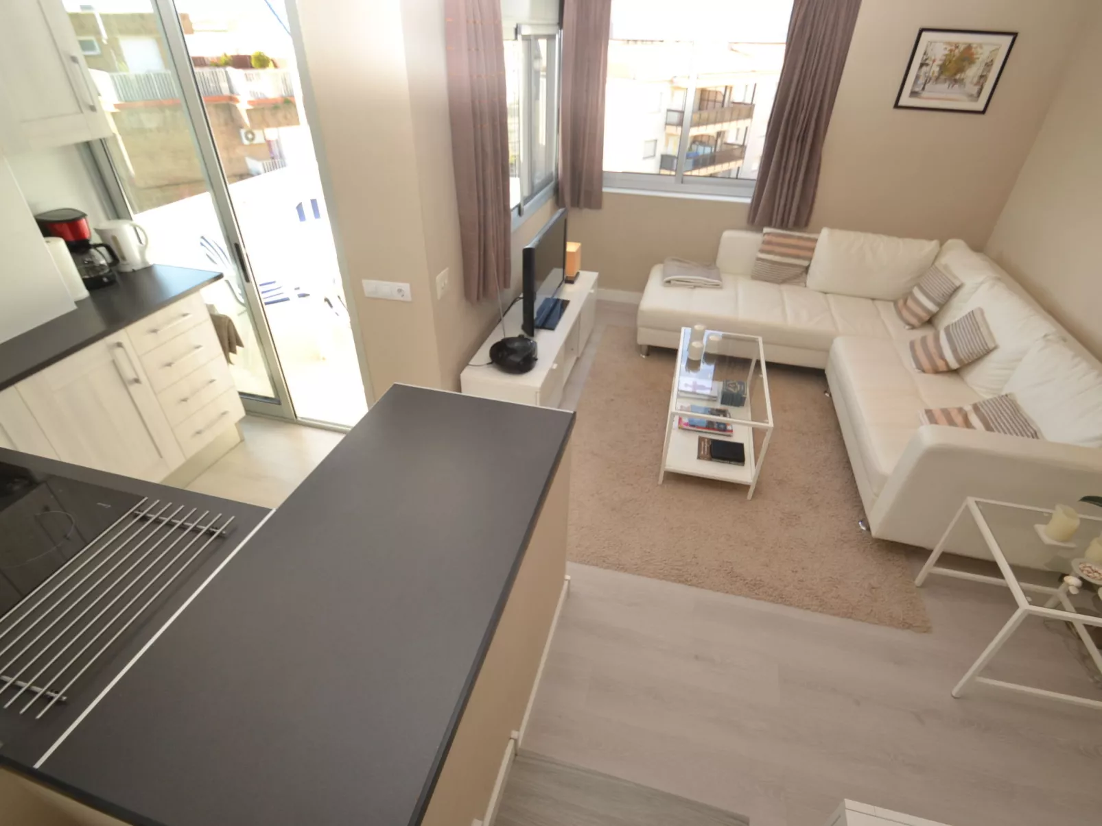 Layes Cambrils-Inside
