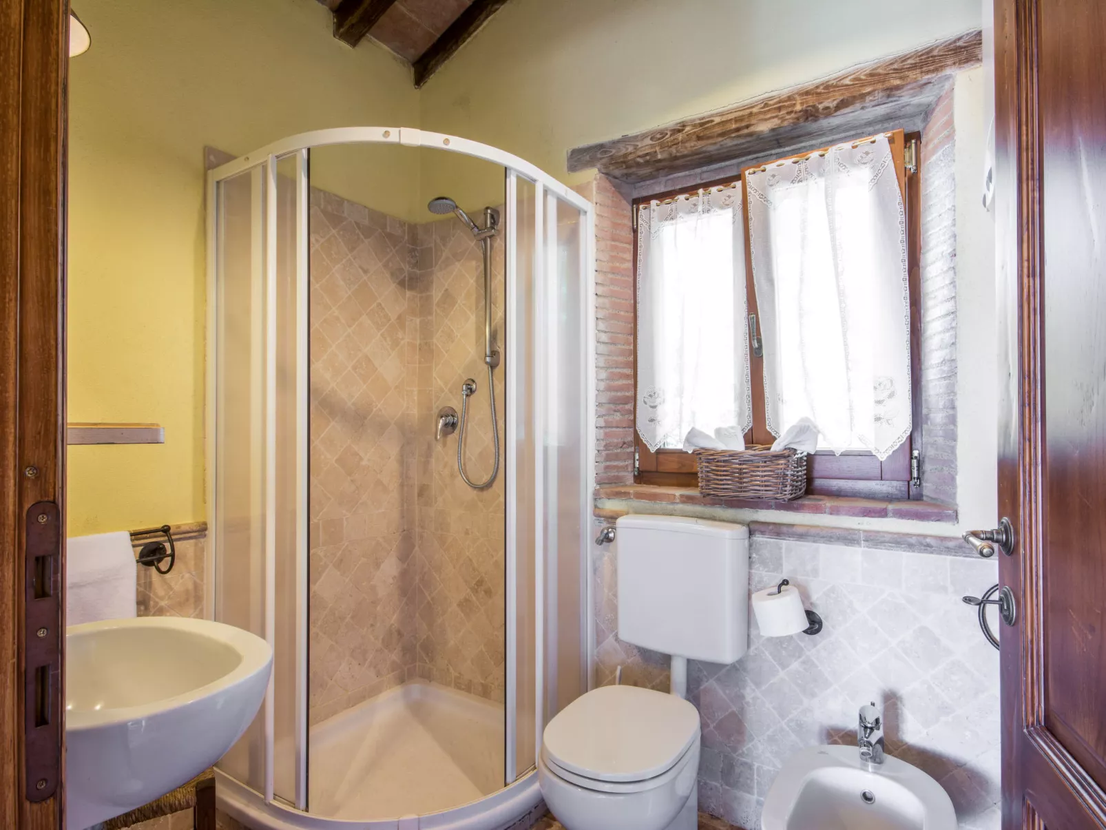 Casale Belvedere-Inside