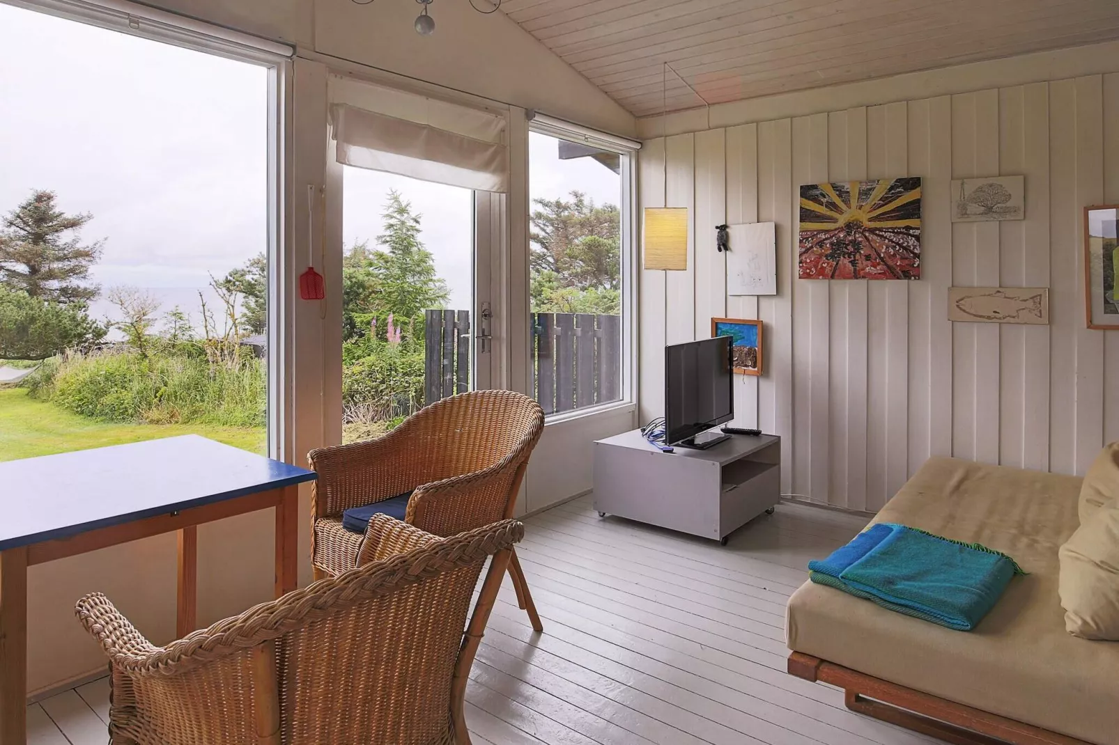 Seaside Serenity at Lumsas Retreat-By Traum-Indoor