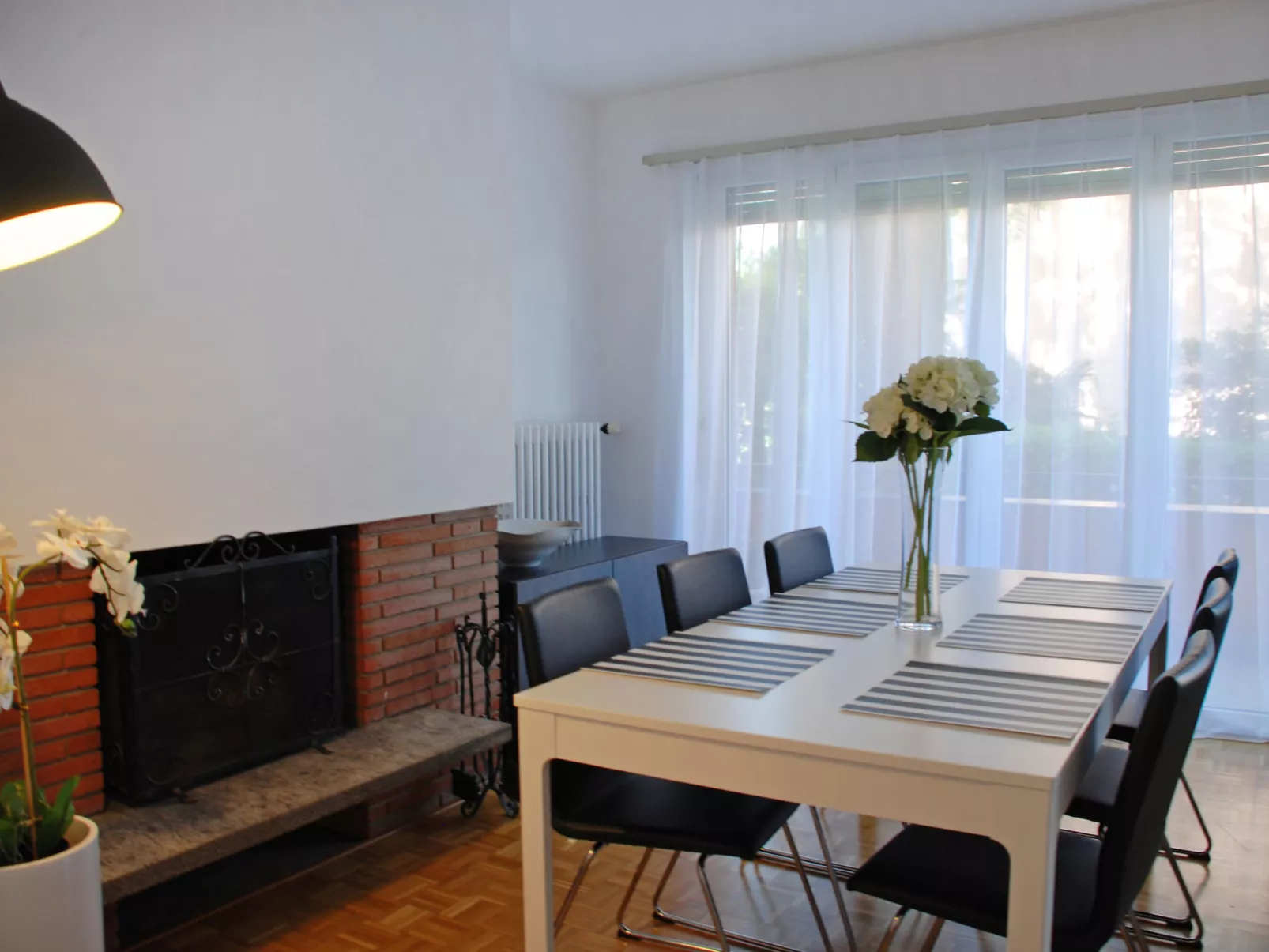 Large Suite-Inside