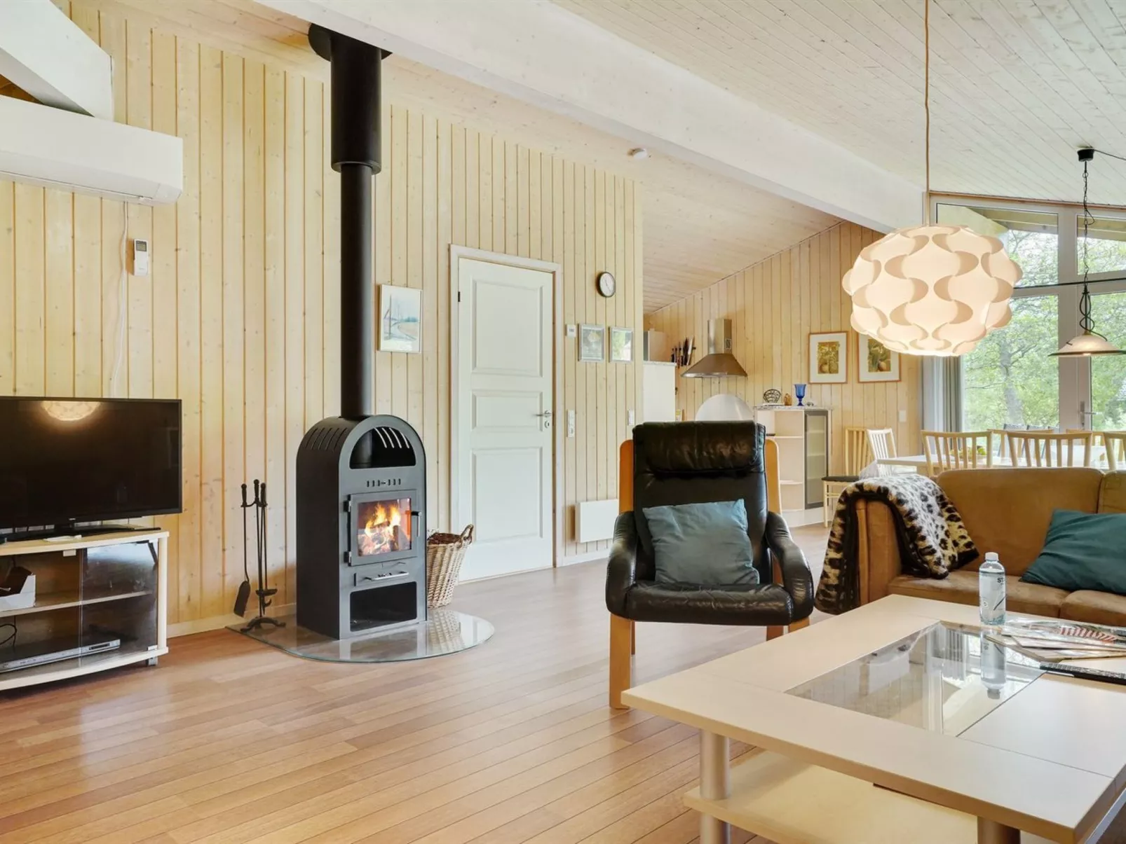 "Els" - 900m from the sea-Inside