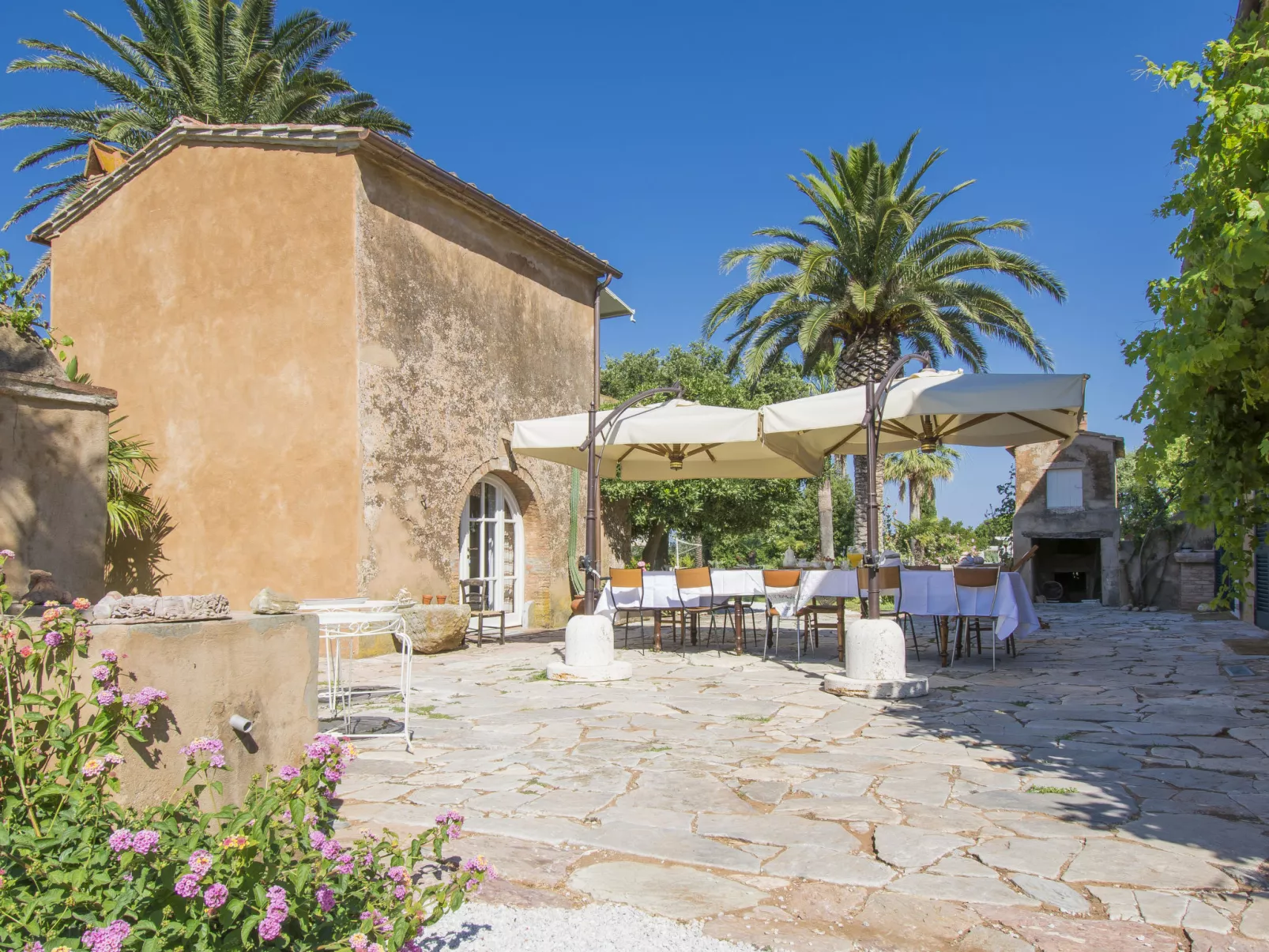 Villa delle Stelle-Outside