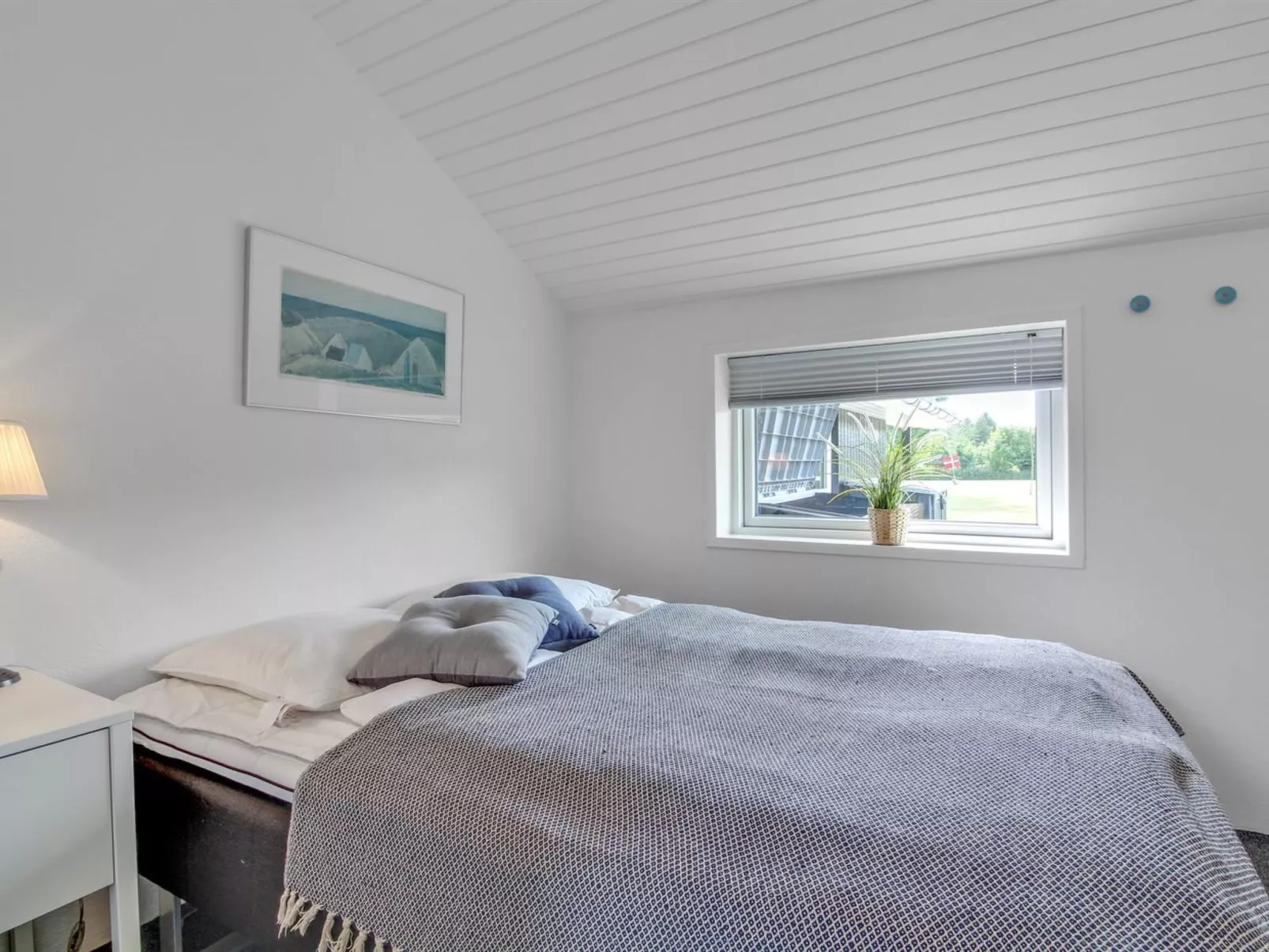 "Harmen" - 1.1km from the sea-Drinnen