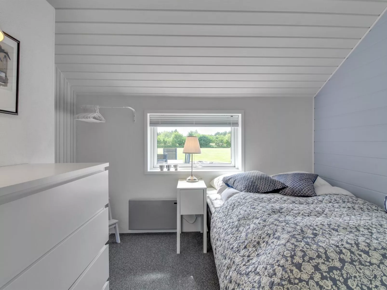 "Harmen" - 1.1km from the sea-Drinnen
