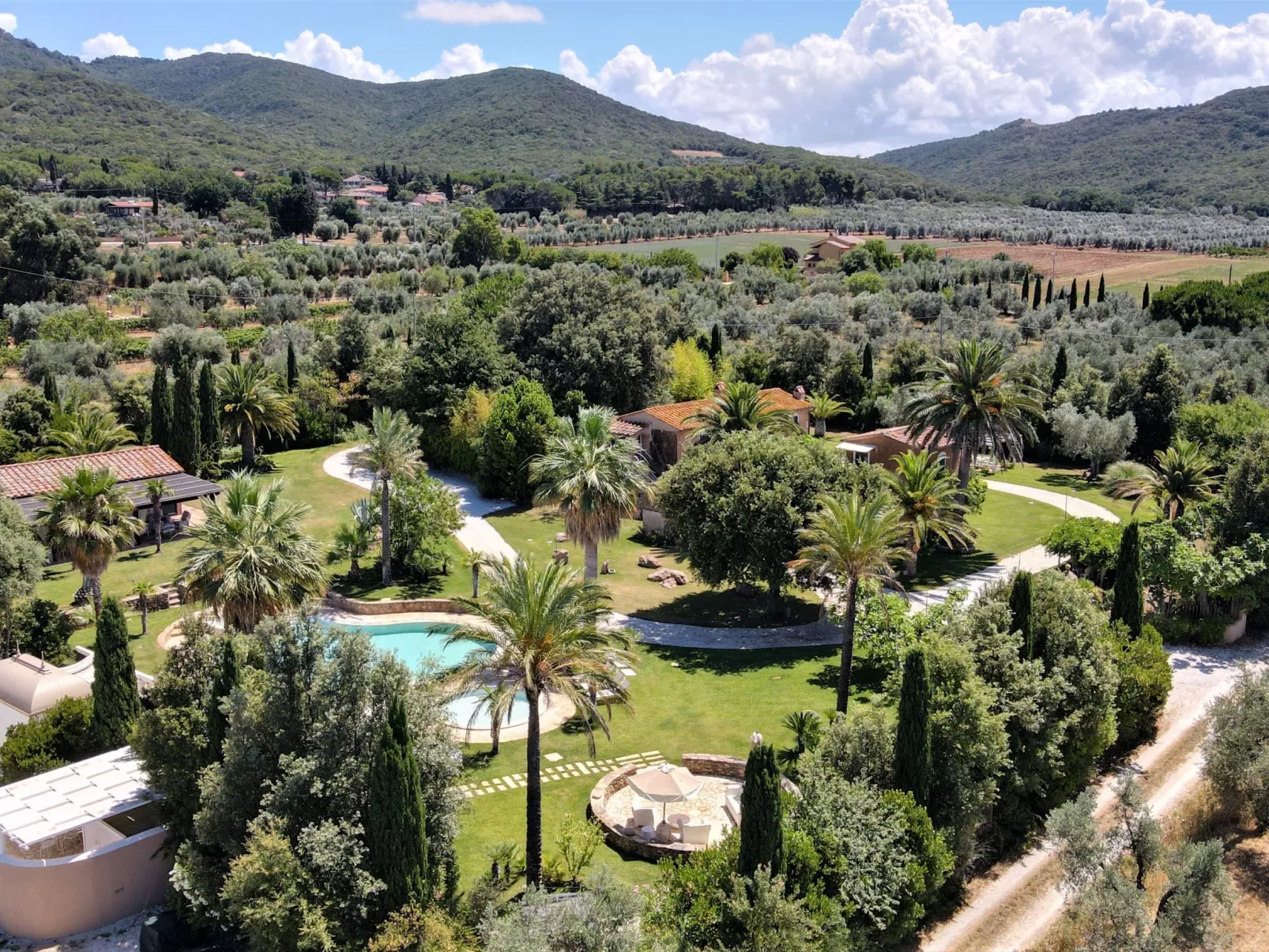 Villa delle Stelle-Outside