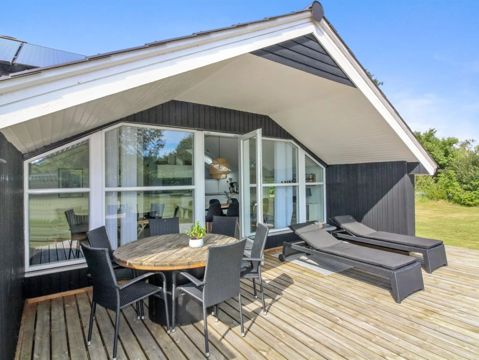 "Harmen" - 1.1km from the sea-Draußen