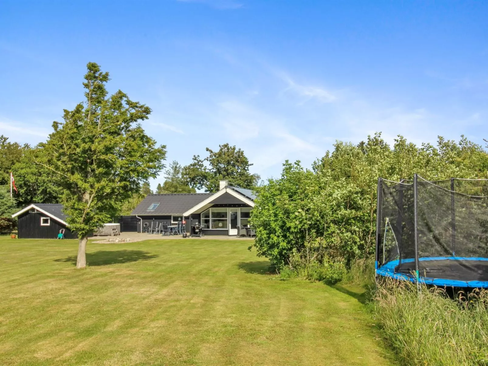 "Harmen" - 1.1km from the sea-Draußen