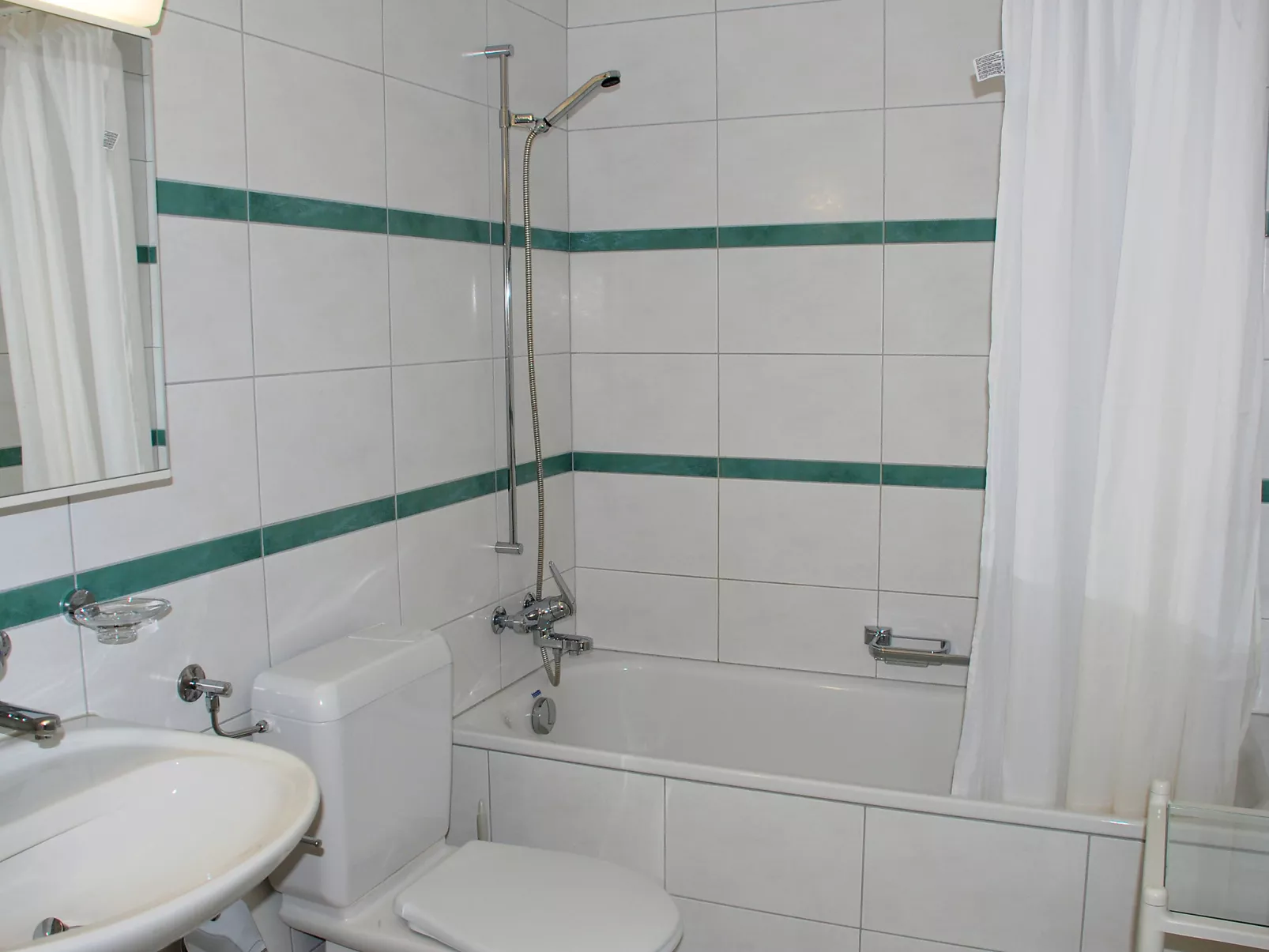 Apt. 13-Inside
