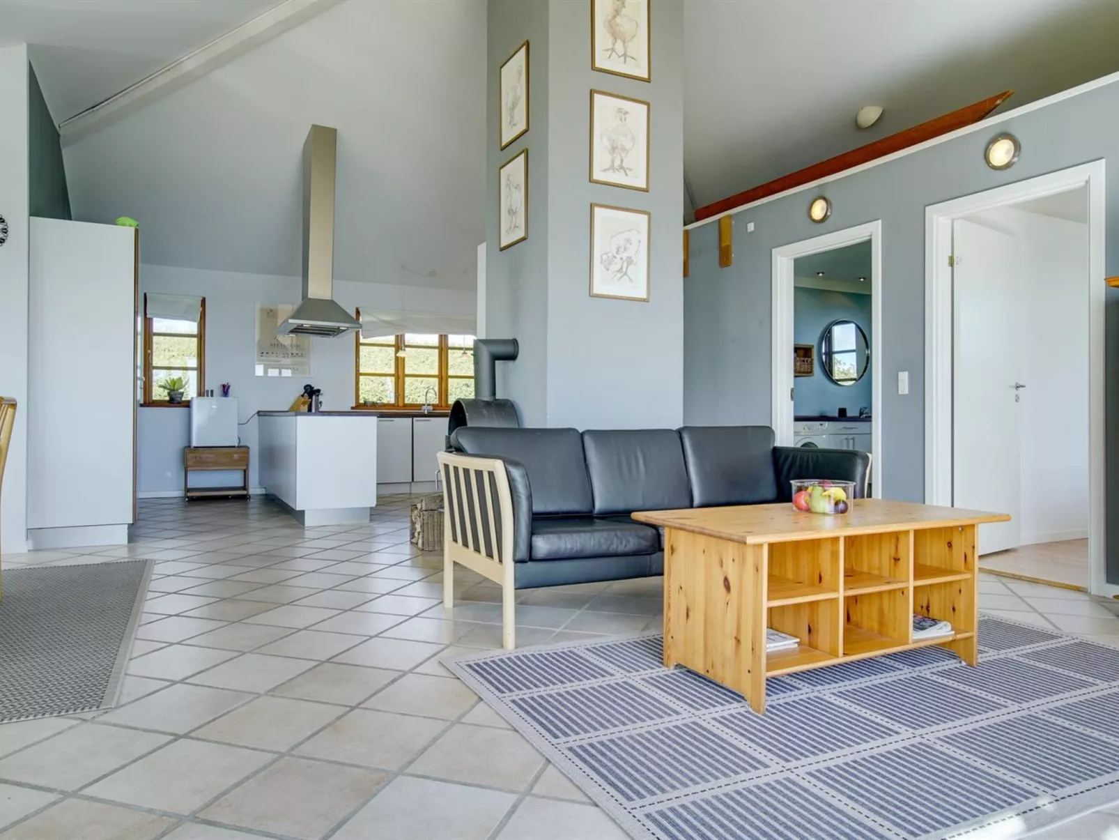 "Botmar" - 10m from the sea-Inside
