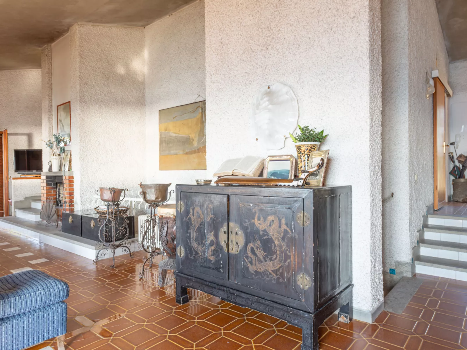 Villa Giuliana-Inside