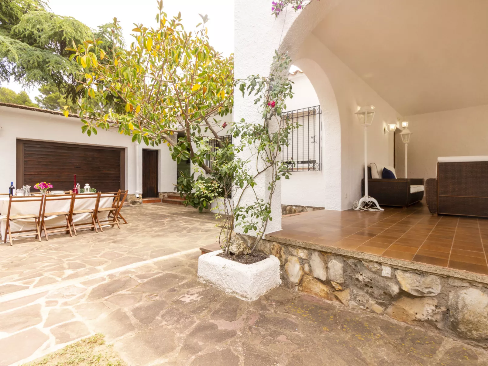 Villa Esplai-Outside