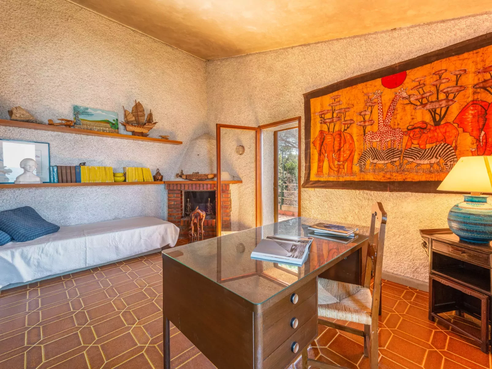 Villa Giuliana-Inside