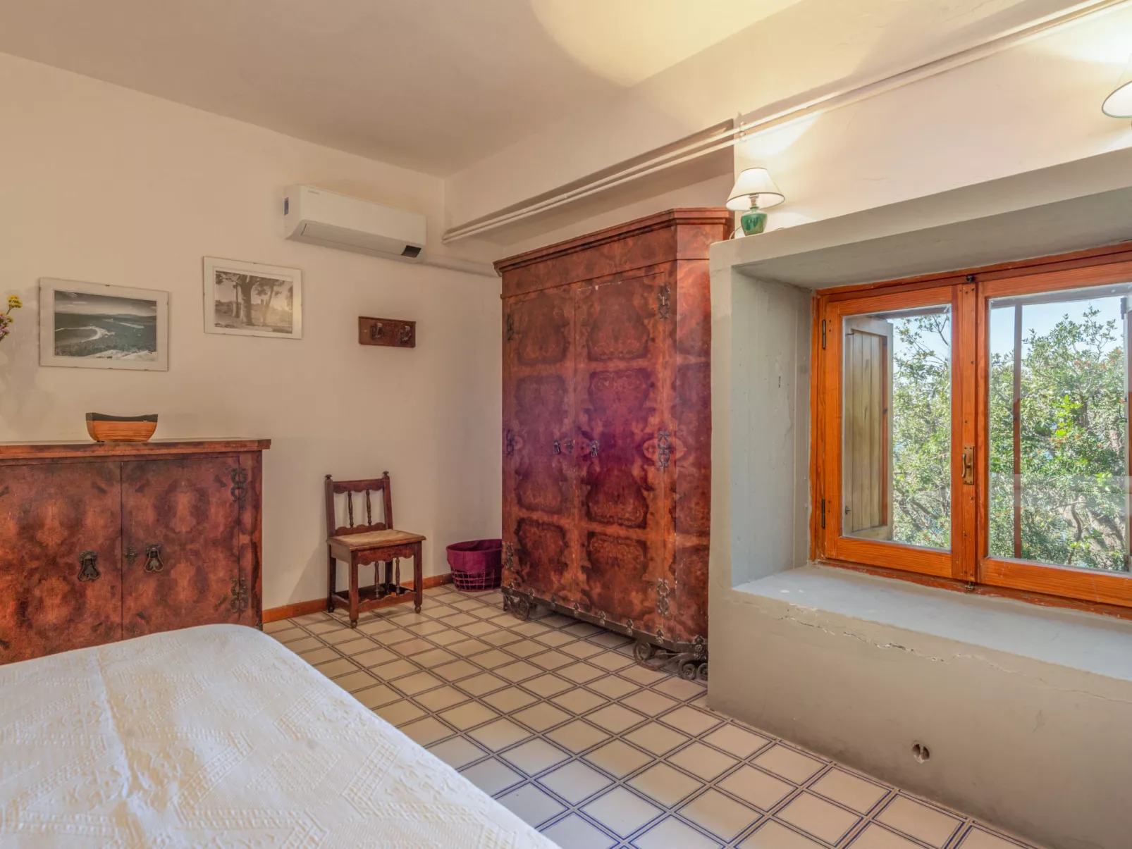 Villa Giuliana-Inside