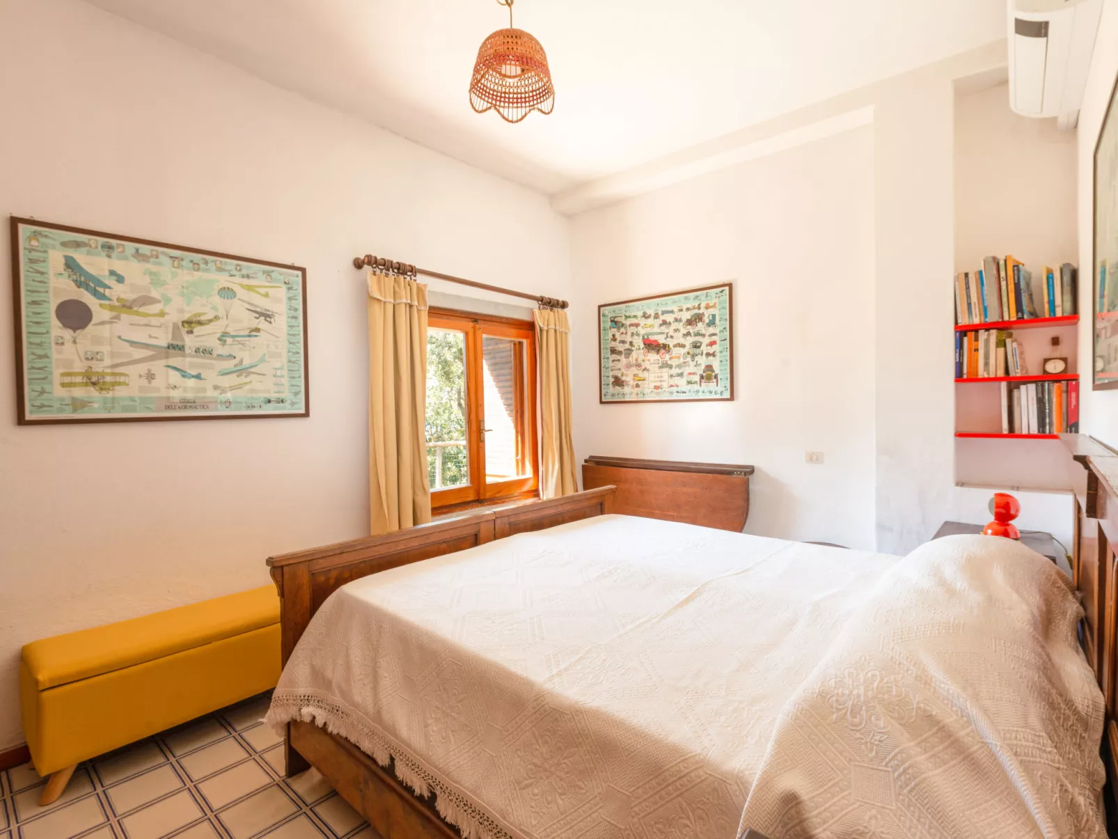 Villa Giuliana-Inside