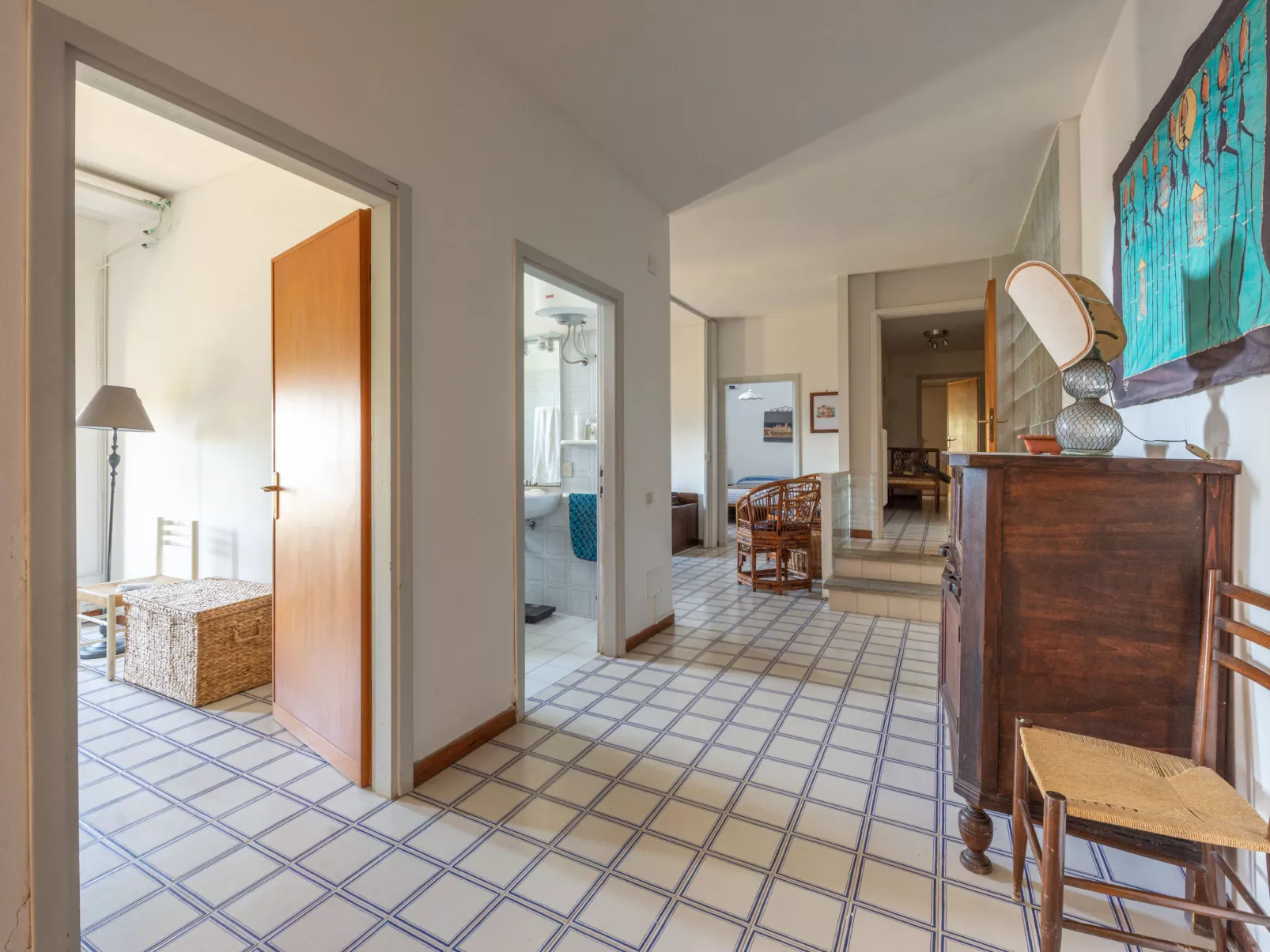 Villa Giuliana-Inside