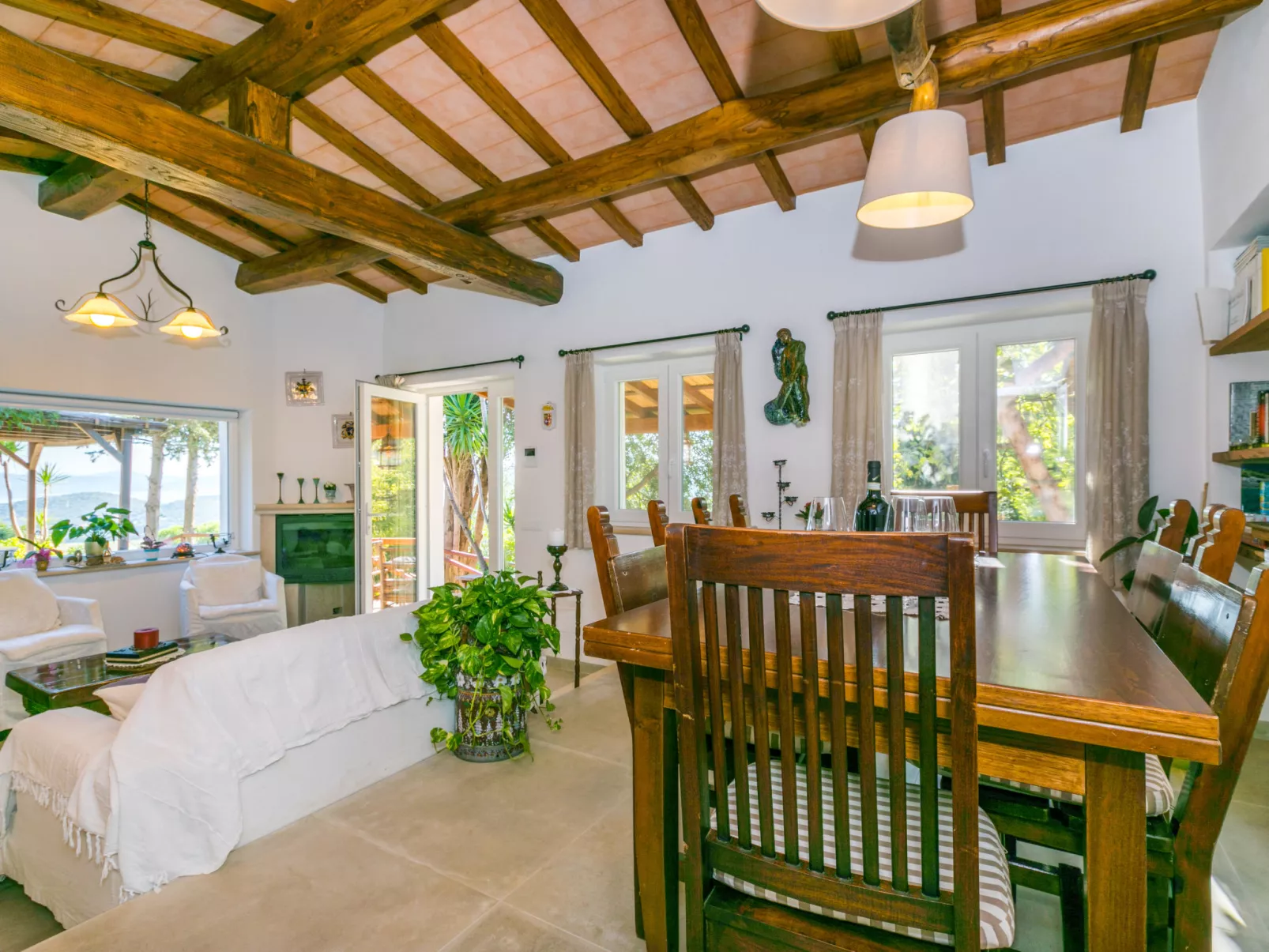 La Tordara-Inside
