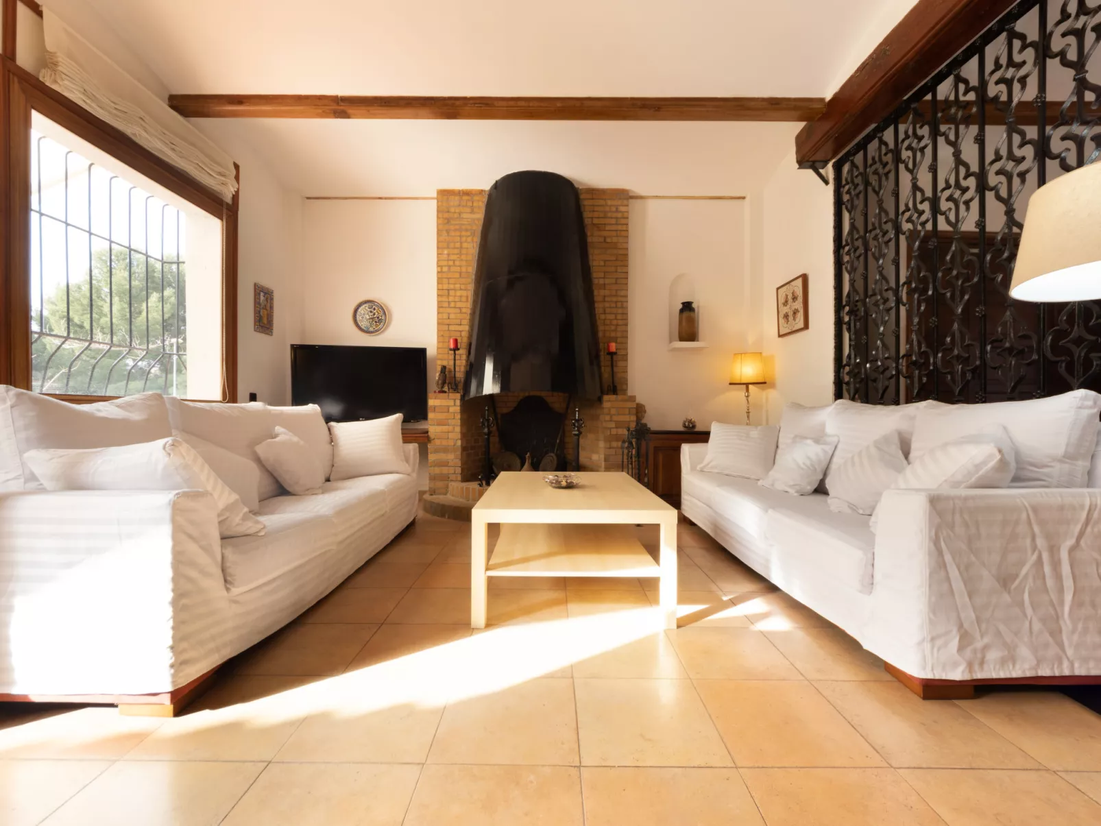 Casa Alexandra-Inside