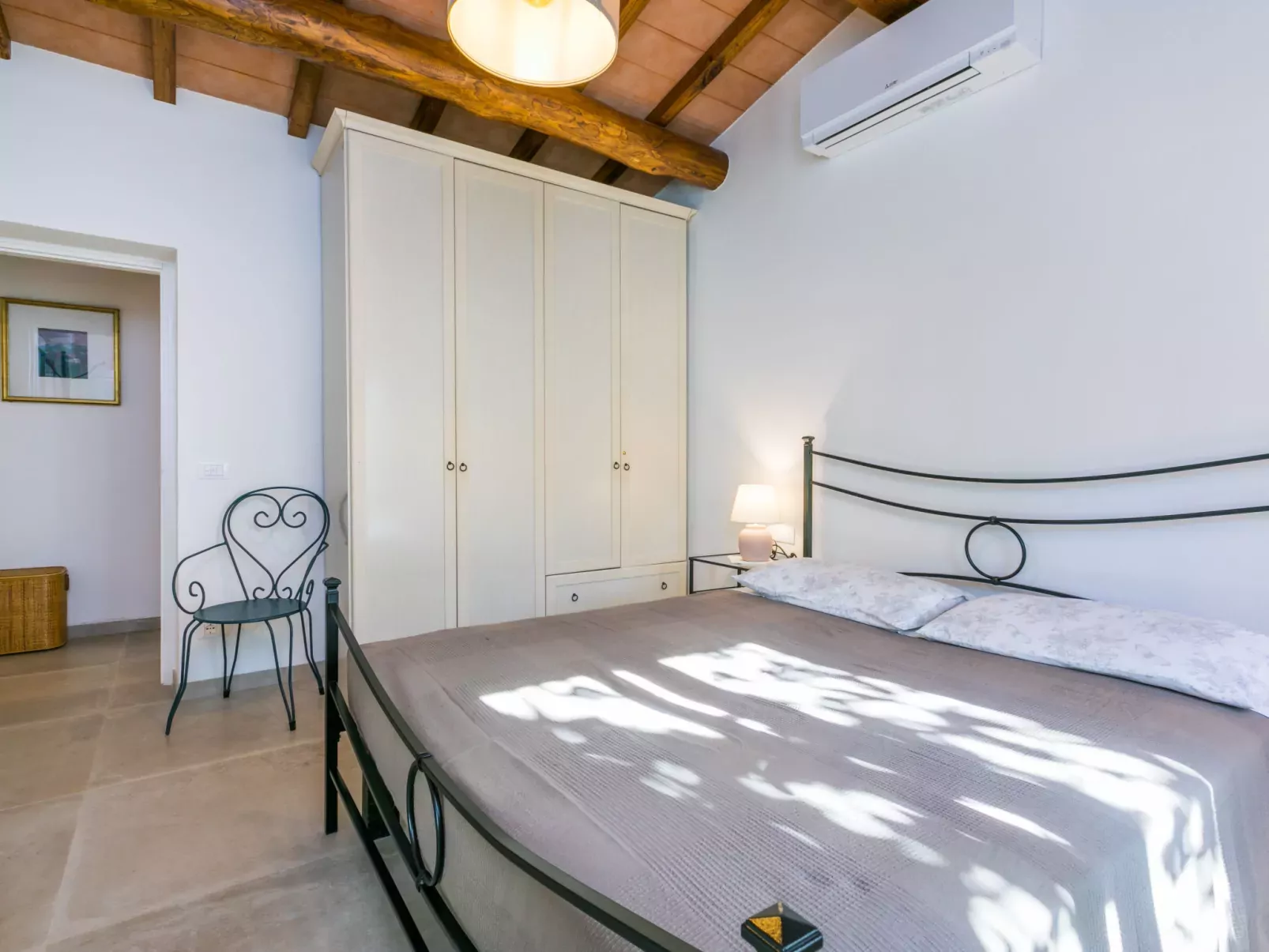 La Tordara-Inside