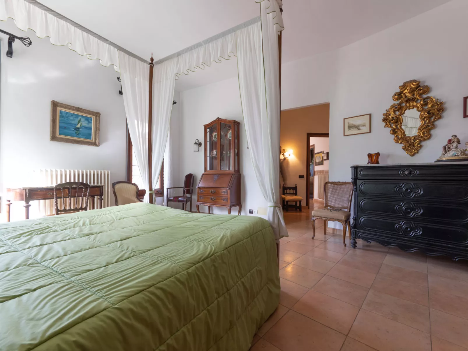 Casa Alexandra-Inside