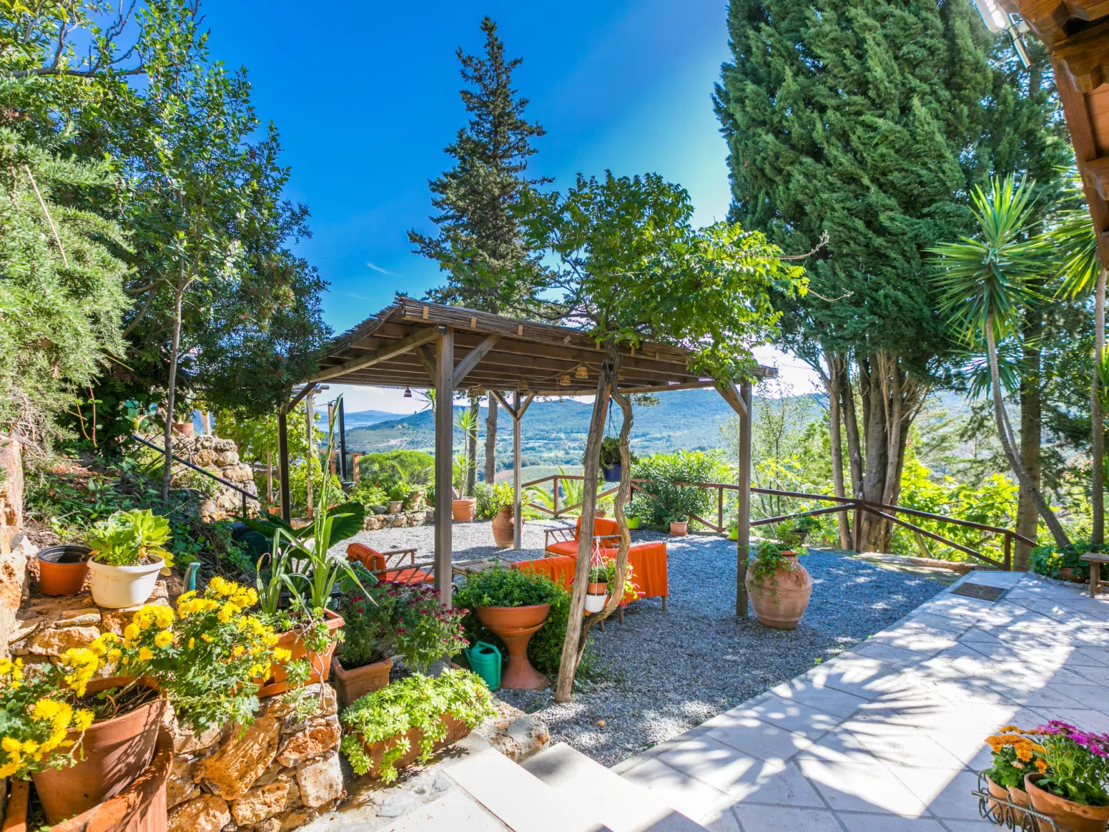 La Tordara-Outside