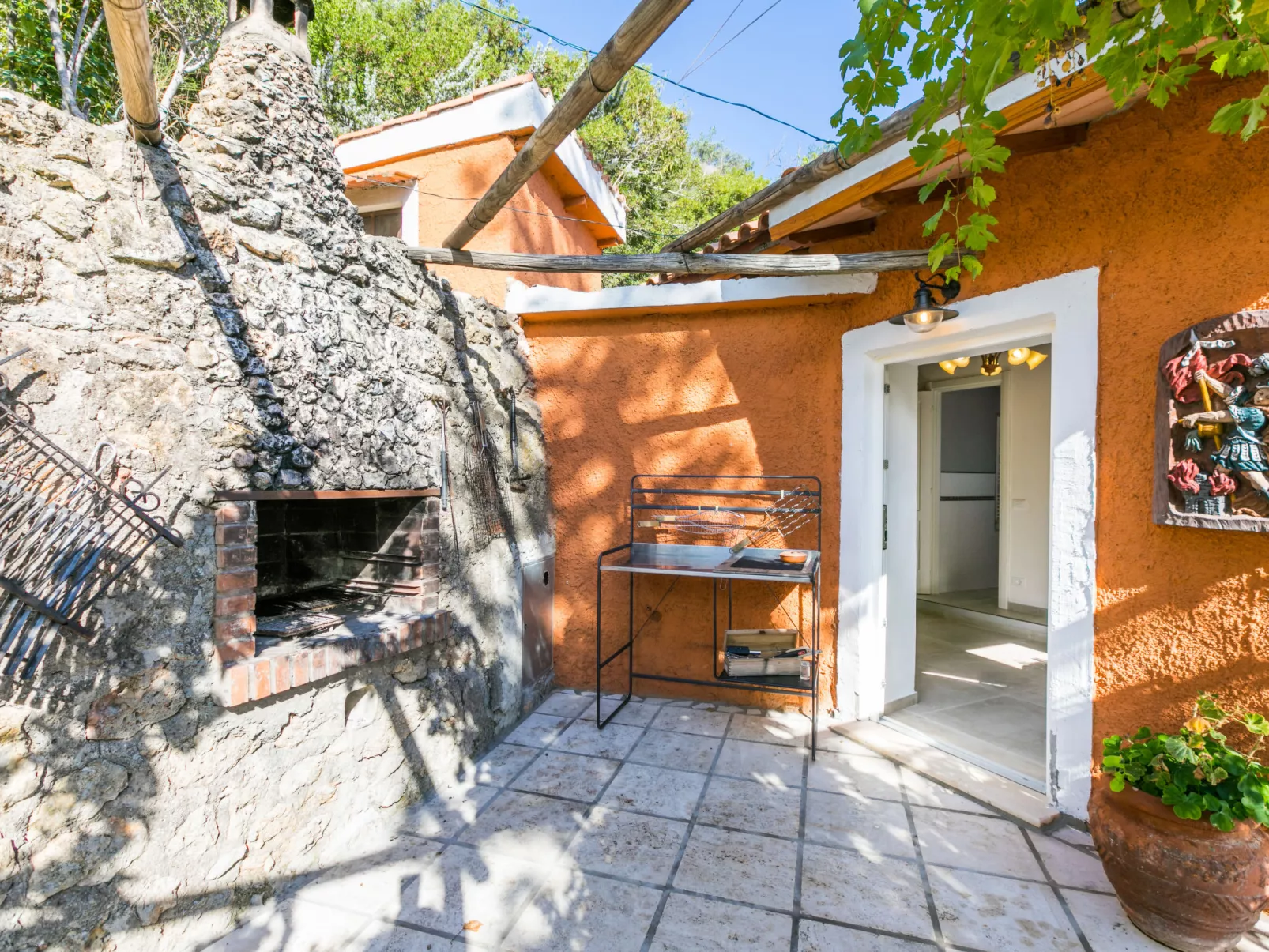 La Tordara-Outside