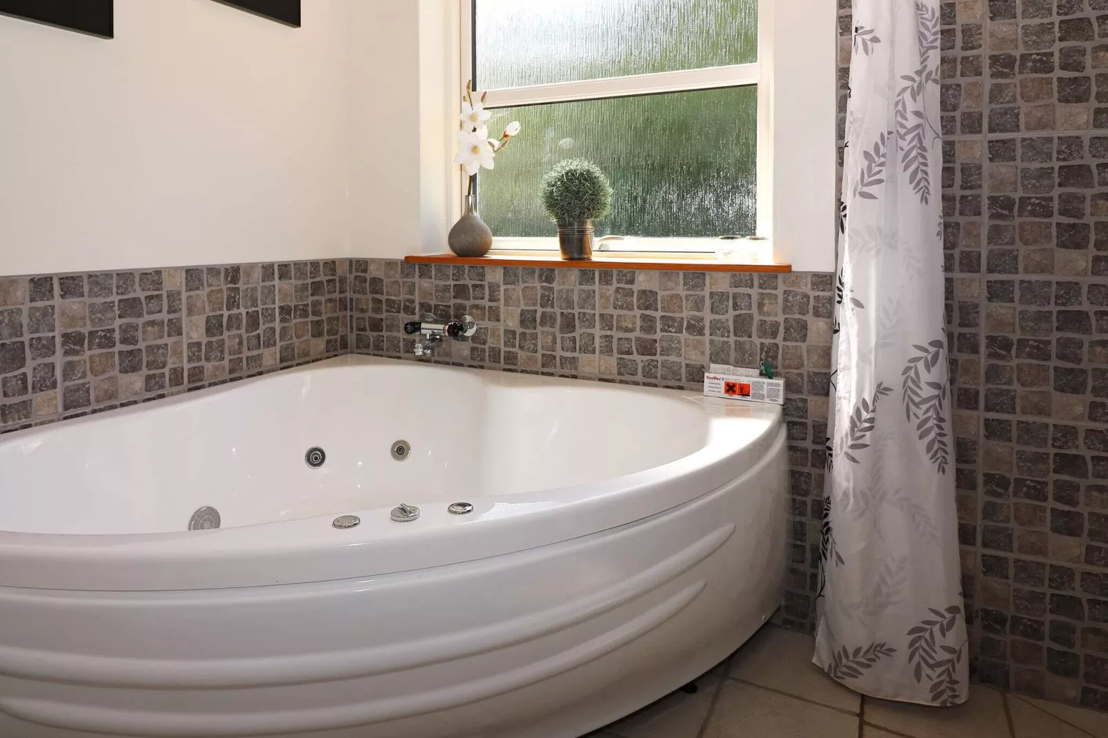 6 person holiday home in Hadsund