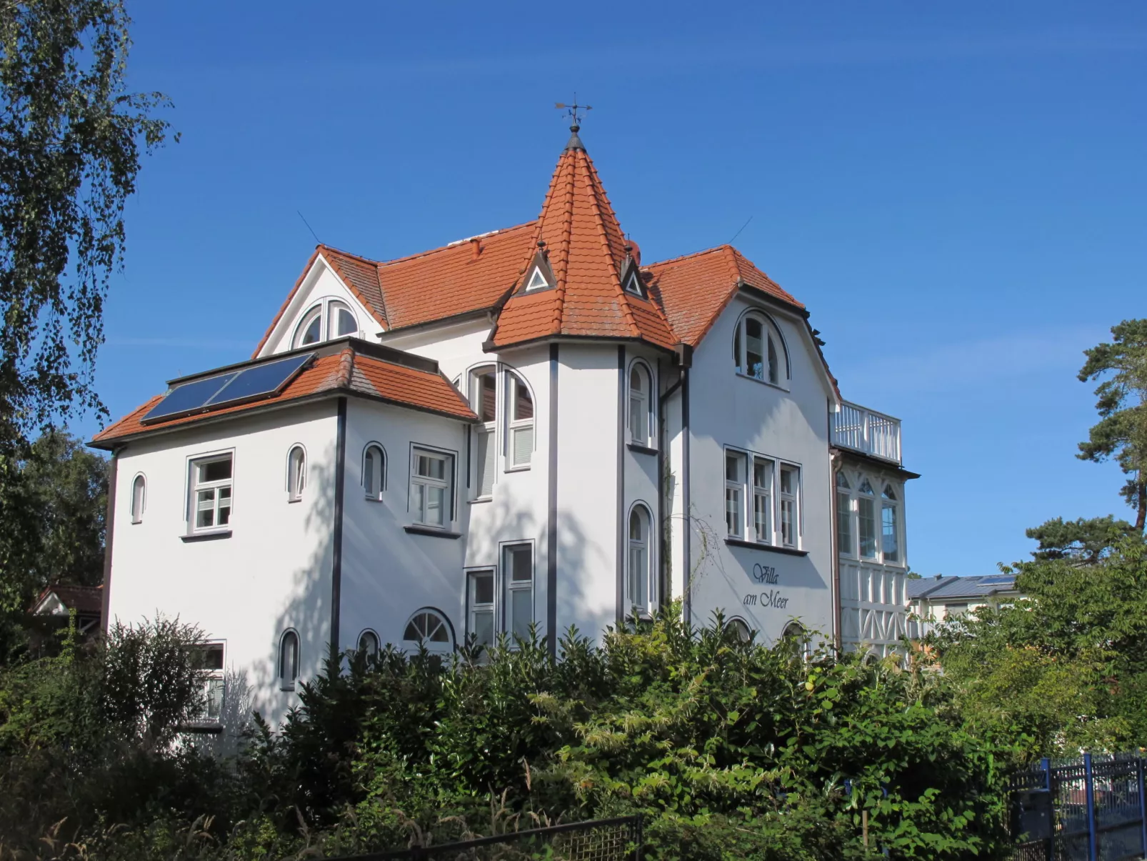 Villa am Meer-Outside