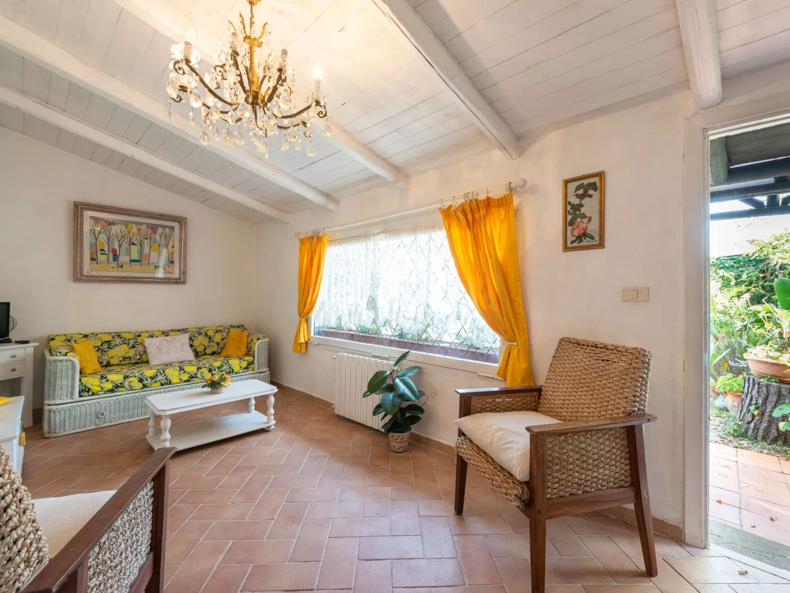 Rose Cottage-Inside