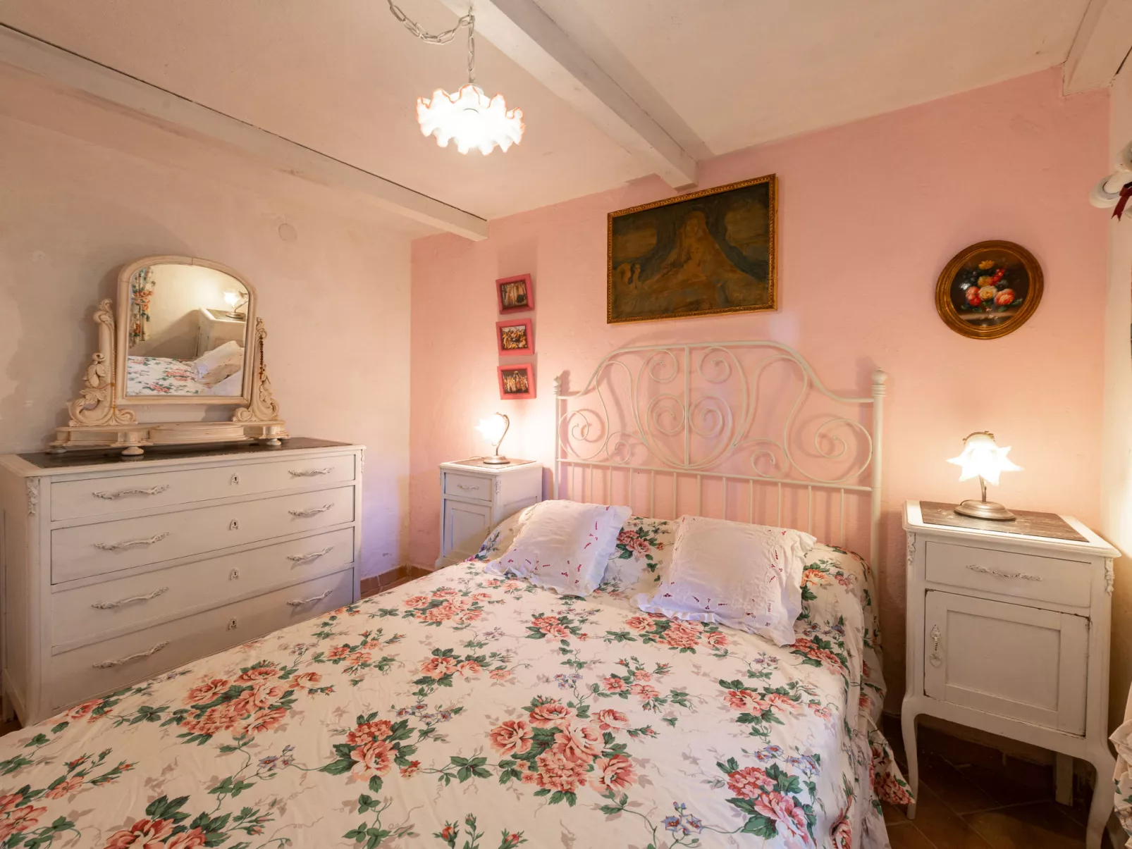 Rose Cottage-Inside
