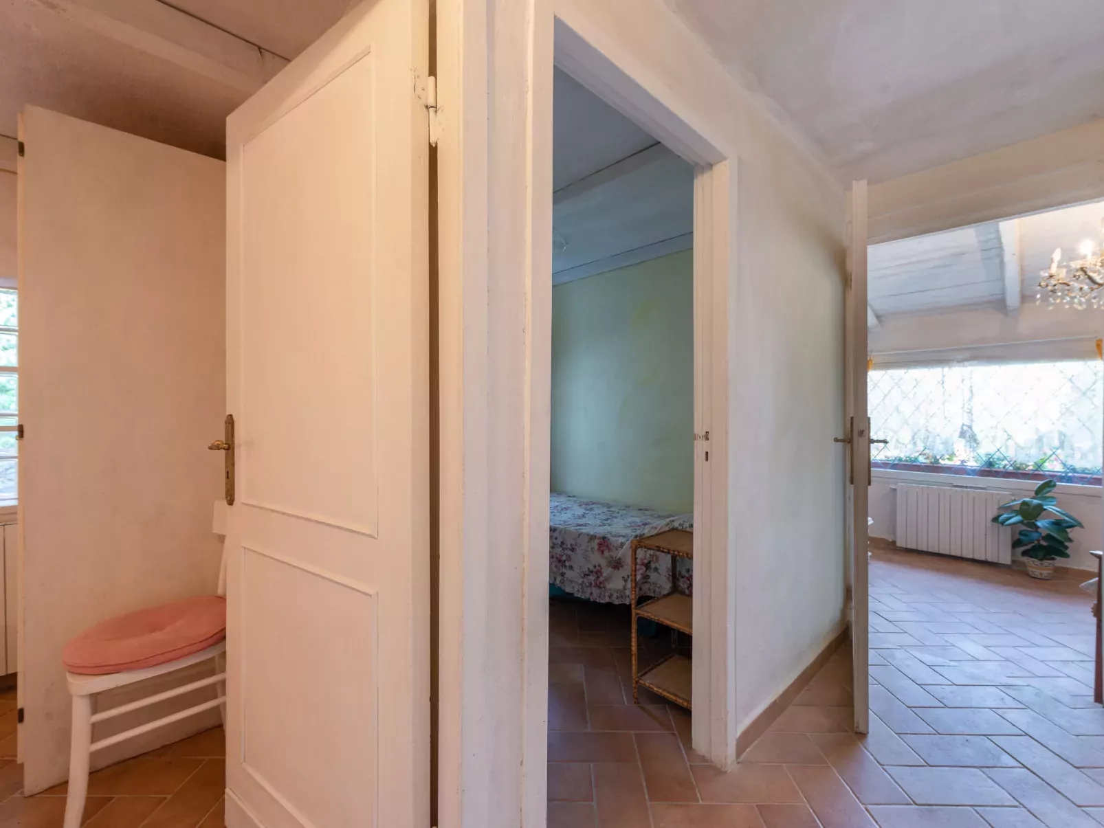 Rose Cottage-Inside