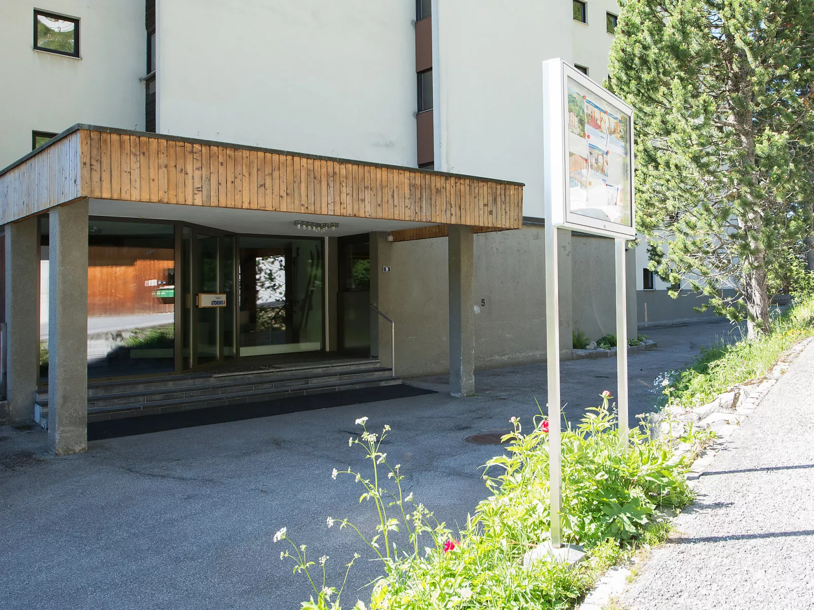 Guardaval Apt 602 - Outside