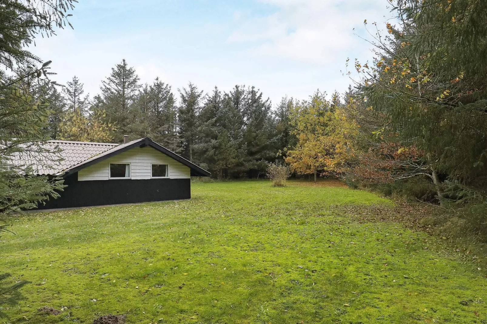 Tranquil Cottage Retreat in Lokken-By Traum