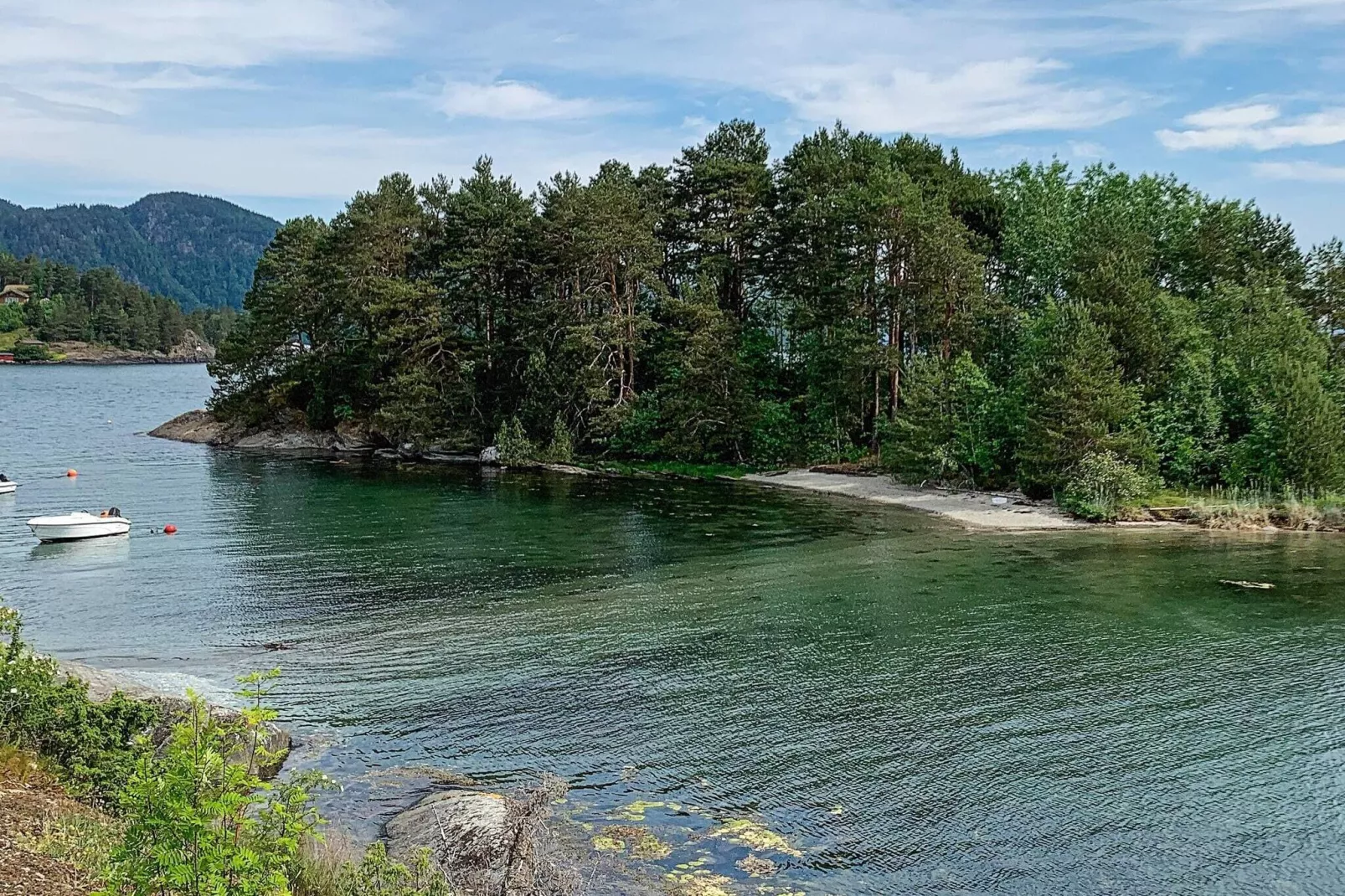 Seaside Serenity in Hardangerfjord-By Traum-Outdoor