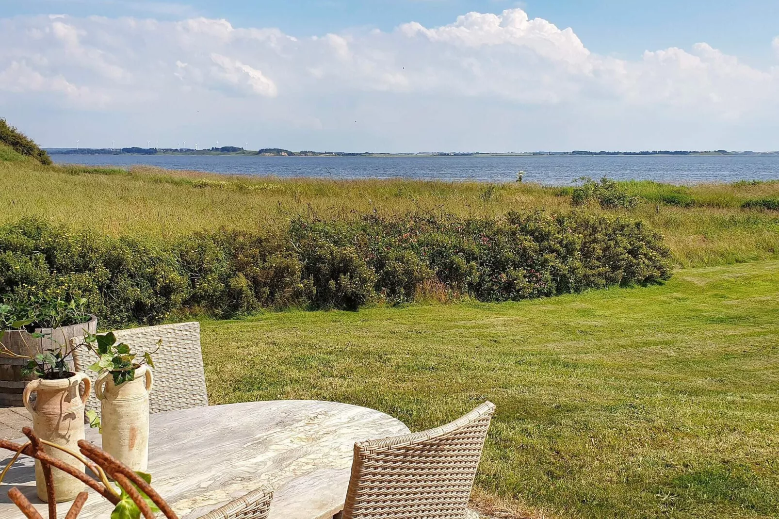 Cozy Fjord View Retreat-By Traum-Outdoor