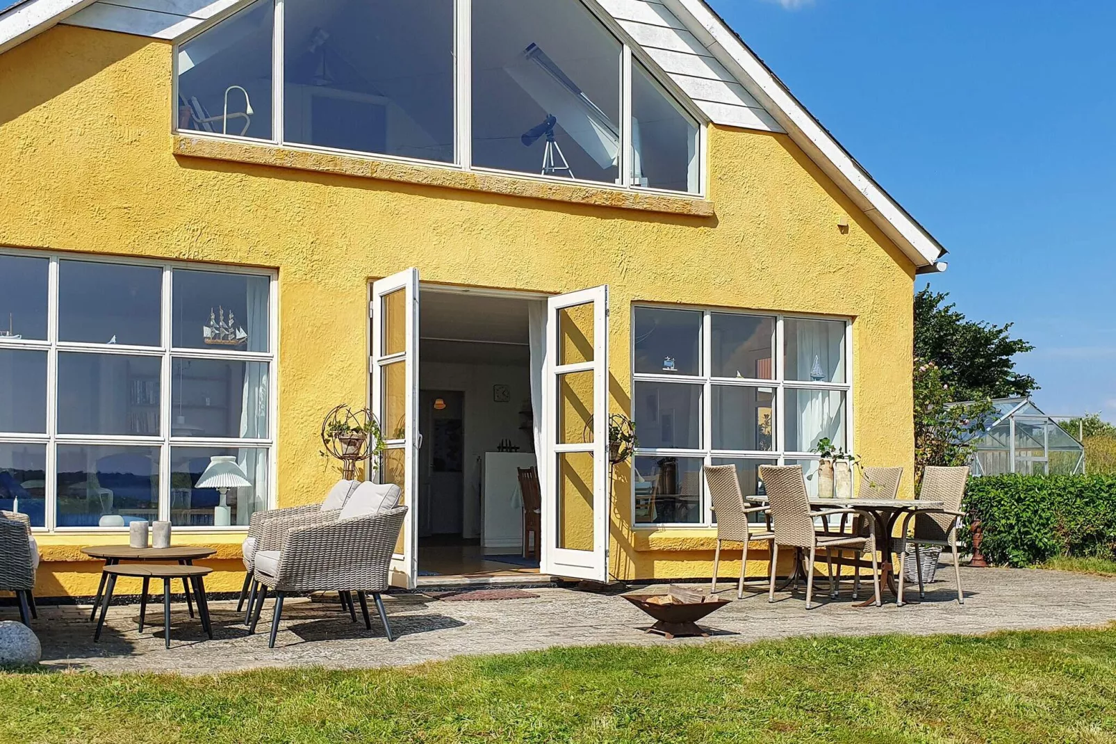 Cozy Fjord View Retreat-By Traum-Outdoor