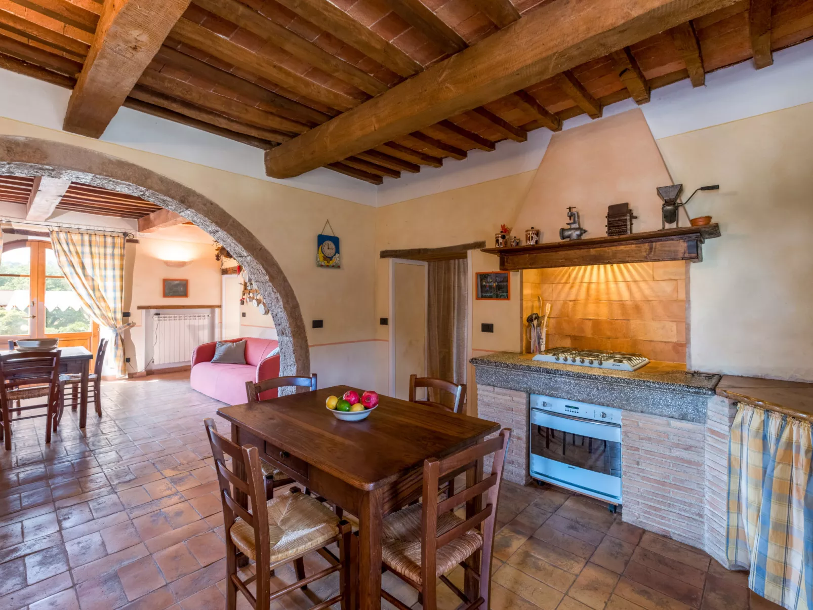 Casale Poggio Lupinaio-Inside