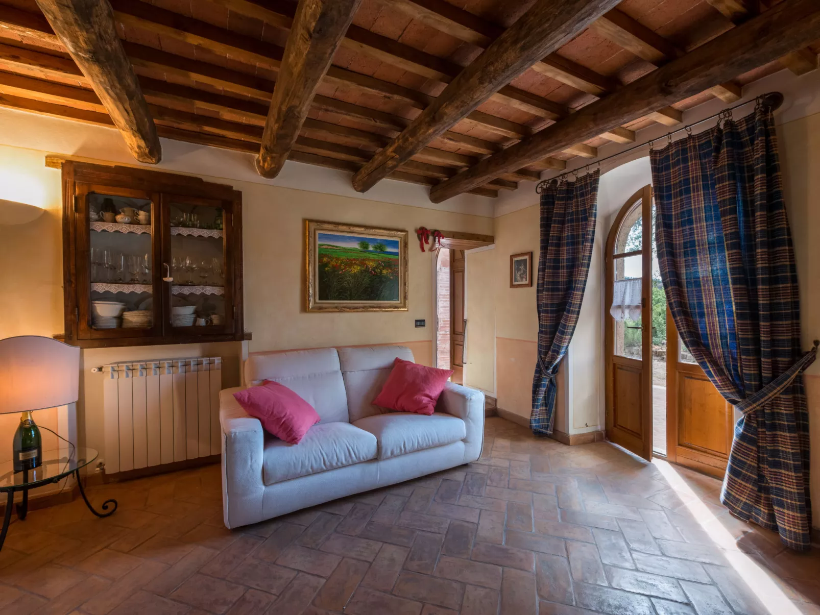 Casale Poggio Lupinaio-Inside